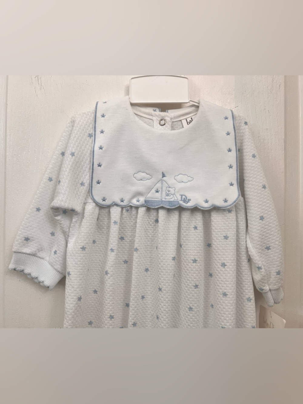 VTG Dior Baby White One-Piece Light Blue Sailboat & Bear & Logo Large 18-23 lbs. - Picture 5 of 15